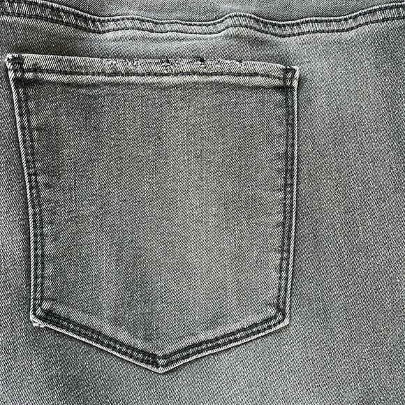 True Craft Gray Skinny Jeans-#1955+ - Picture 10 of 15